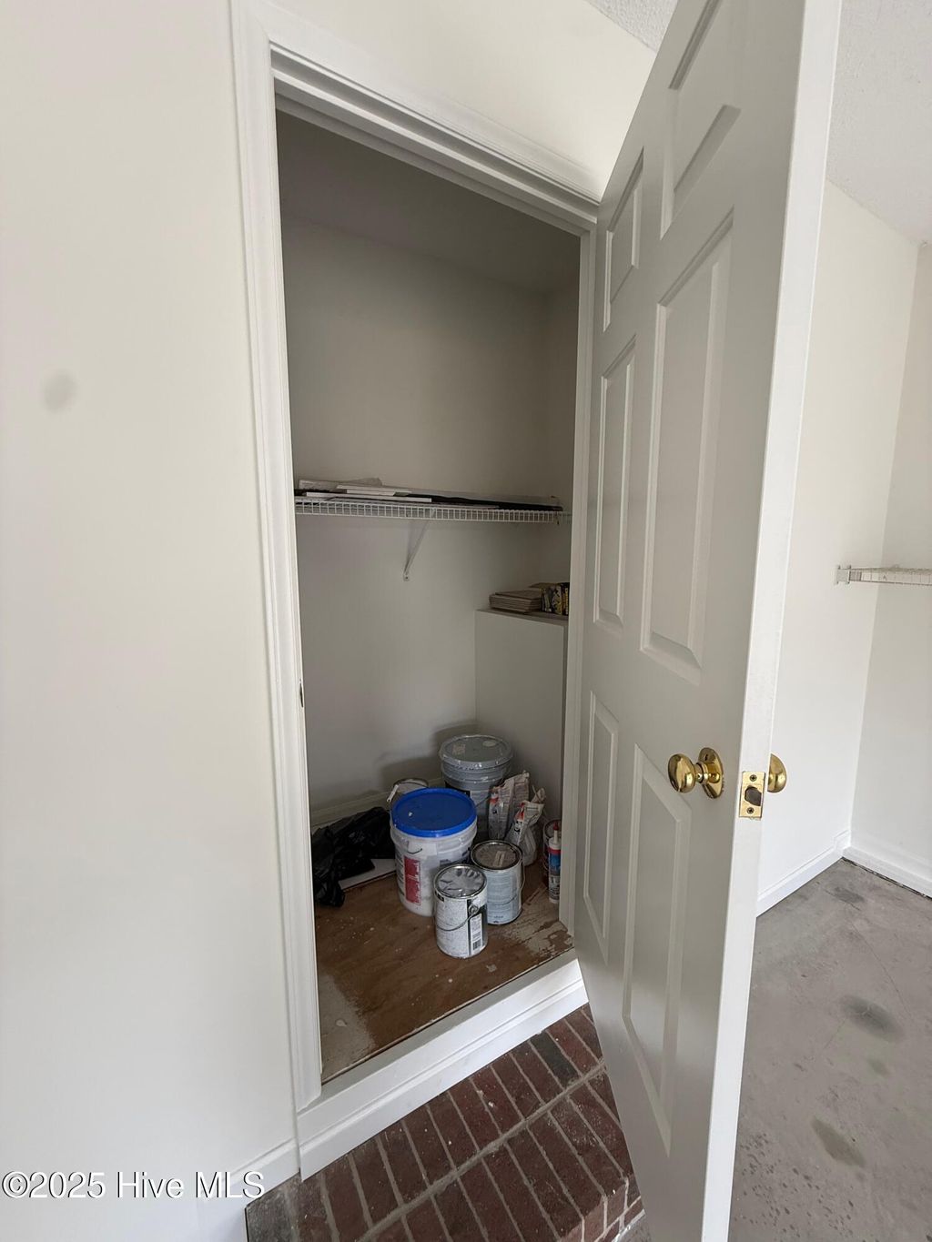 Photo of 136 Kensington Way, Aberdeen, NC 28315 (MLS # 100575828)