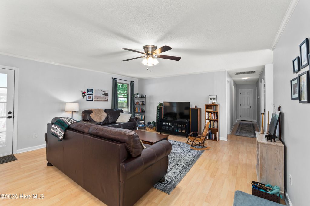 Photo of 606 Forest Hill Circle, Elizabeth City, NC 27909 (MLS # 100570737)