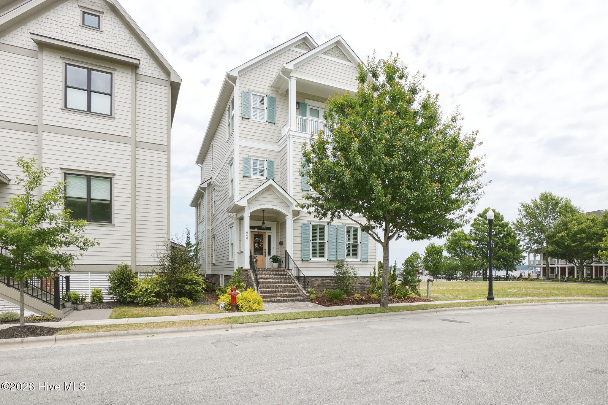 808 E Front Street