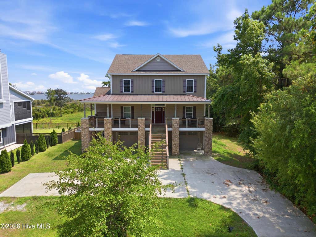 Photo of 104 Oyster Catcher Way, Sneads Ferry, NC 28460 (MLS # 100590679)