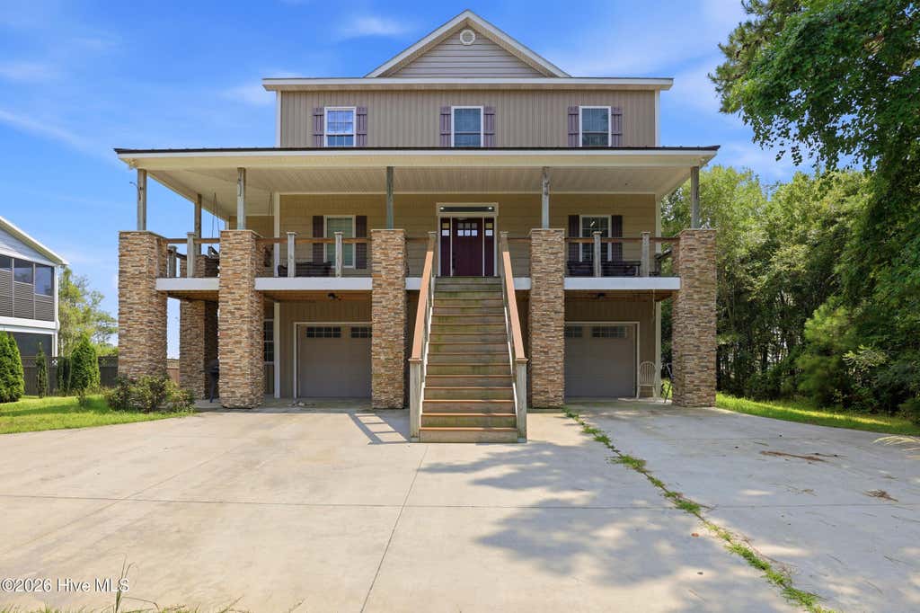 Photo of 104 Oyster Catcher Way, Sneads Ferry, NC 28460 (MLS # 100590679)