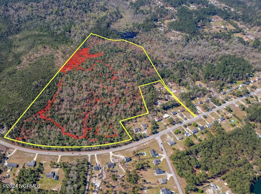 Photo of 326 Sand Ridge Road, Hubert, NC 28539 (MLS # 100460239)