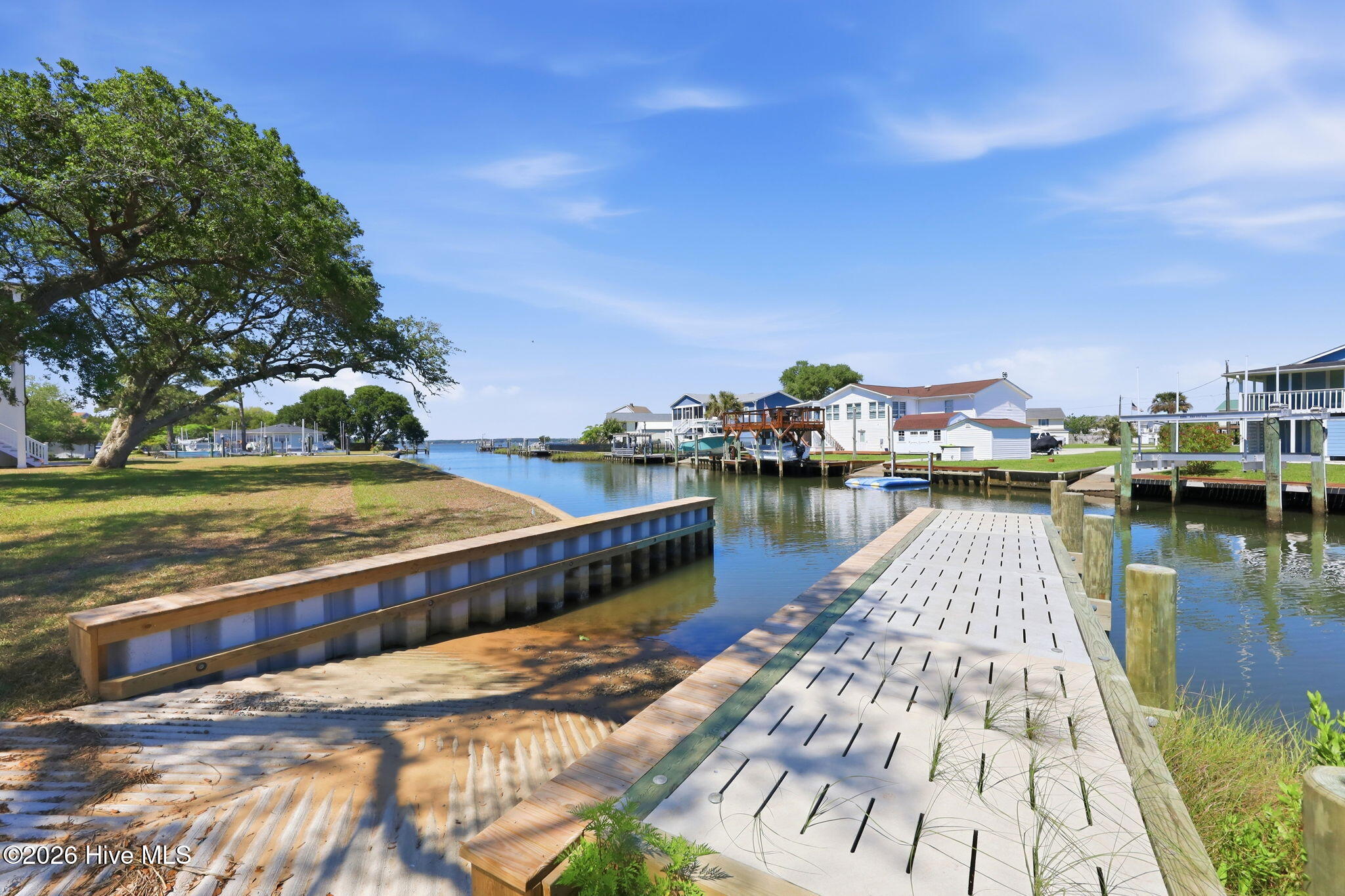 108 Flippers Cove Drive 8
