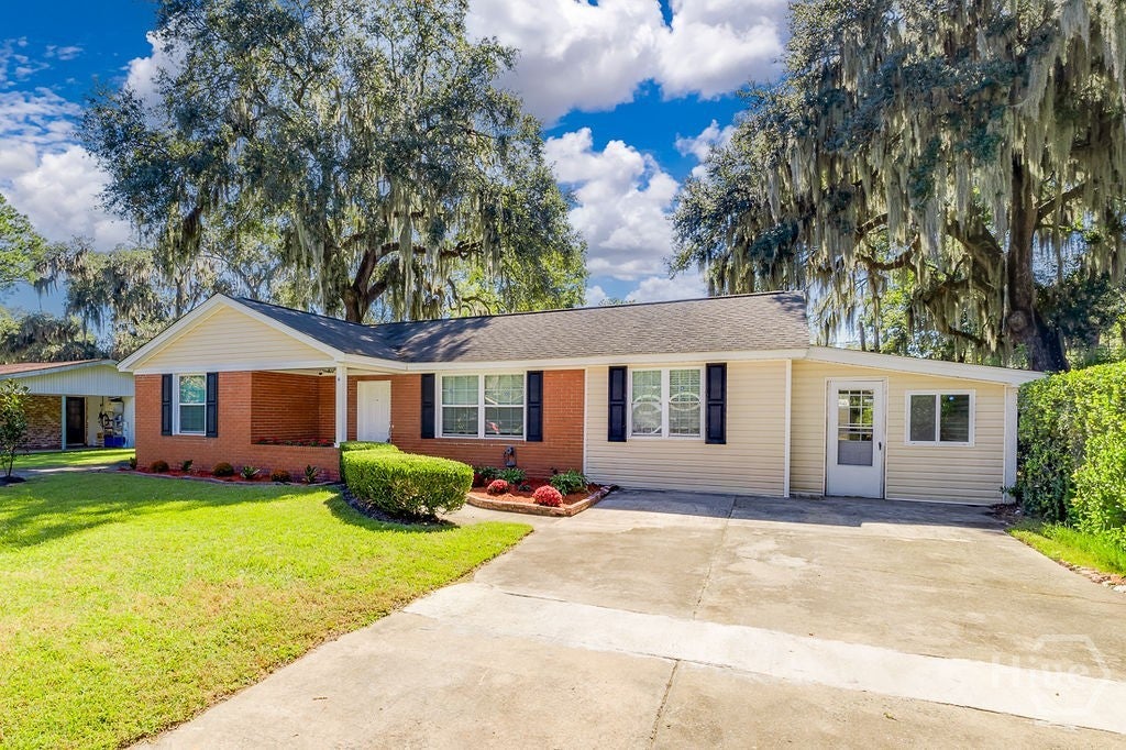 Photo of 119 Chippewa Drive, Savannah, GA 31406 (MLS # SA367032)