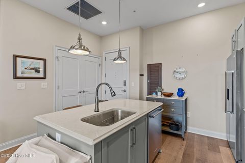 Tiny photo for 10 Grace Street #Apt 604, Wilmington, NC 28401 (MLS # 100565283)