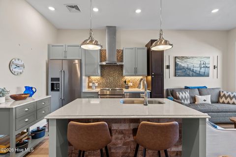 Tiny photo for 10 Grace Street #Apt 604, Wilmington, NC 28401 (MLS # 100565283)