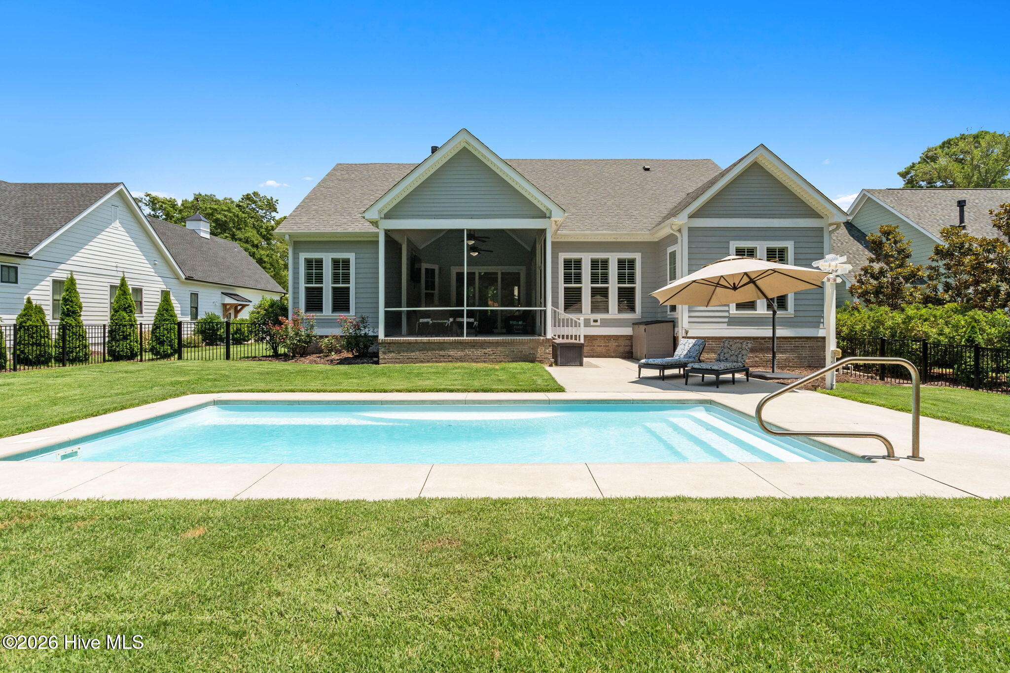 2736 Cedar Crest Drive