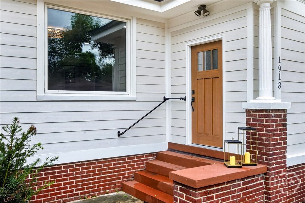 Photo of 1913 Duval Street, Savannah, GA 31404 (MLS # SA355887)