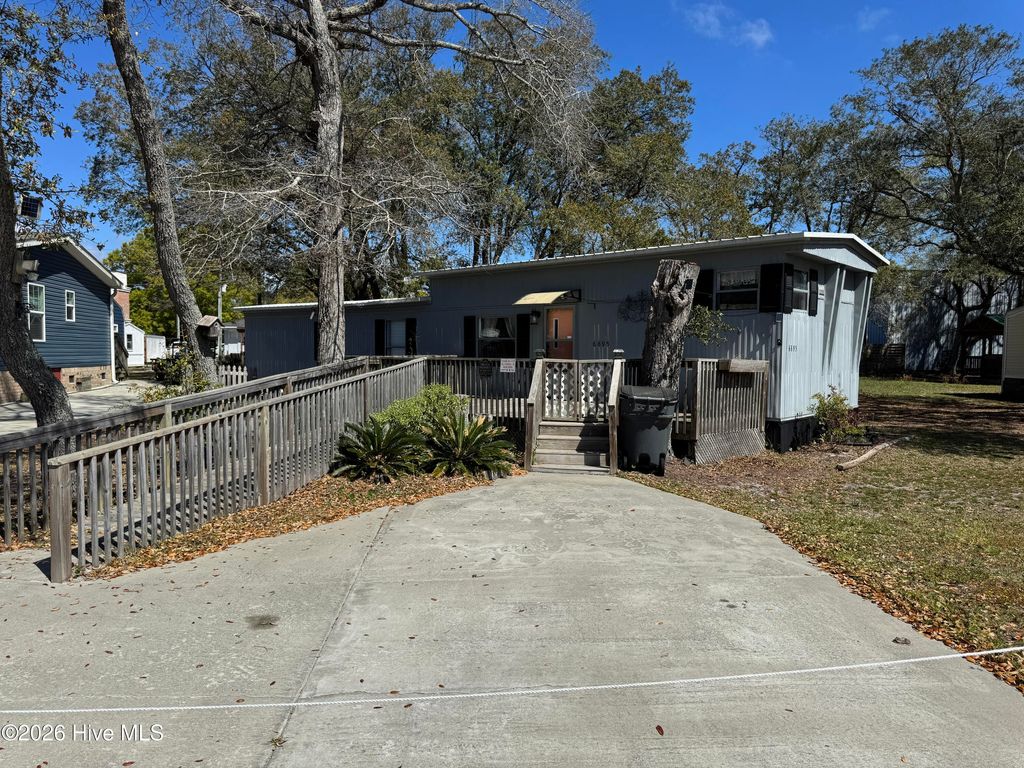 Photo of 6895 14th Street SW, Ocean Isle Beach, NC 28469 (MLS # 100564945)