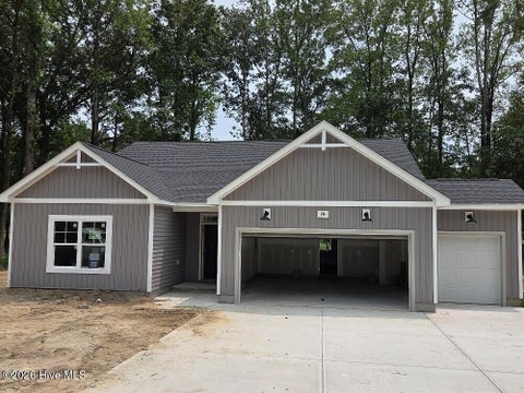 Homes For Sale - 914 Rialto Lane<br/> Ayden, NC 28513