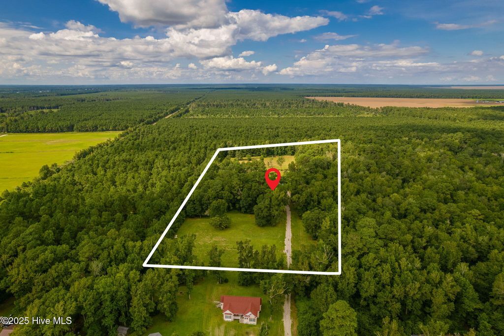 Photo of 820 Laurel Road, Beaufort, NC 28516 (MLS # 100553443)