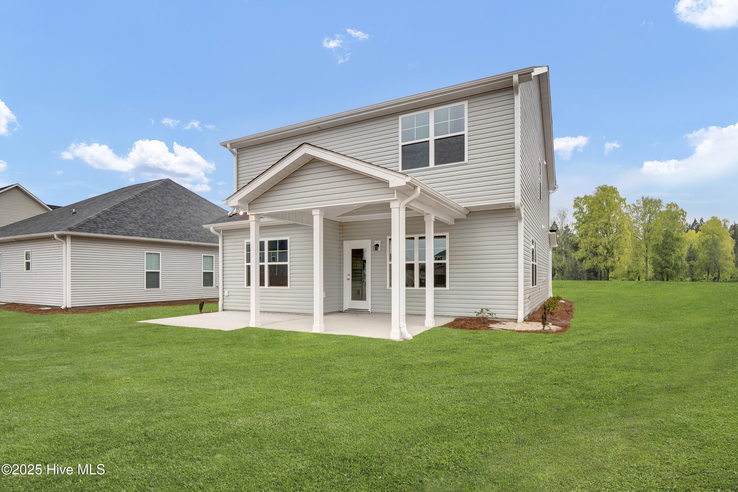 809 Red Sky Drive NE