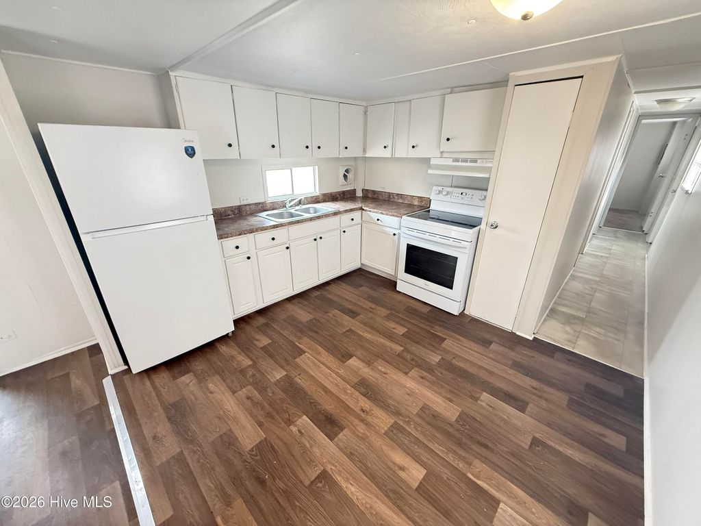 Photo of 113 N Academy Street, Magnolia, NC 28453 (MLS # 100557312)