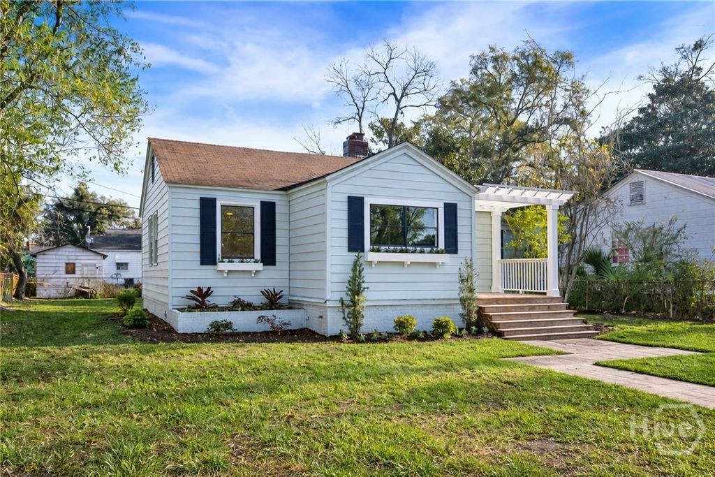 Photo of 2028 Hawthorne Street, Savannah, GA 31404 (MLS # SA351741)