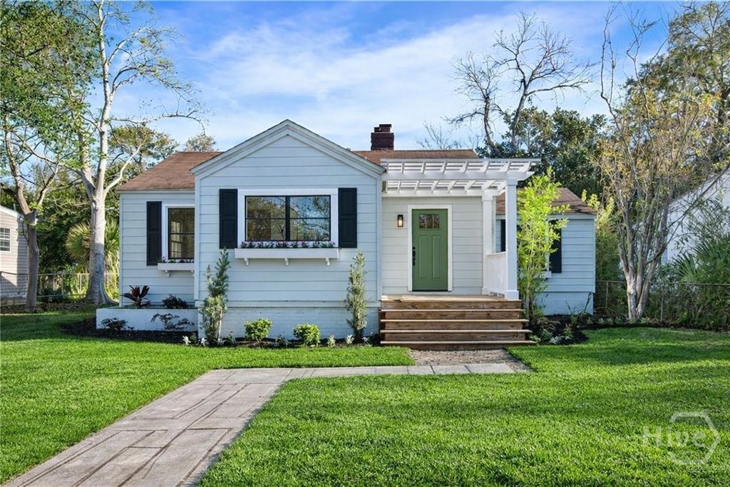 Photo of 2028 Hawthorne Street, Savannah, GA 31404 (MLS # SA351741)