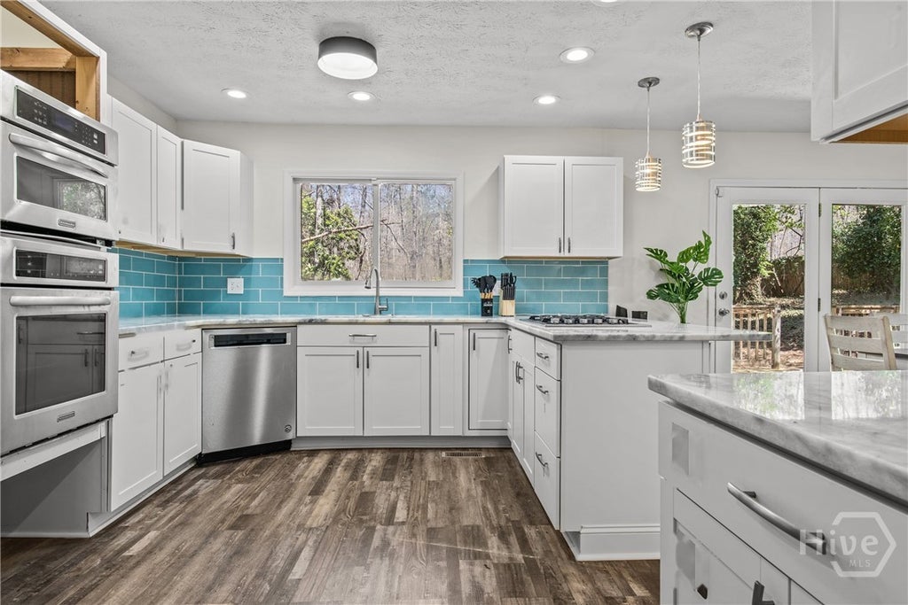 Photo of 330 Winterberry Drive, Athens, GA 30606 (MLS # CL363998)