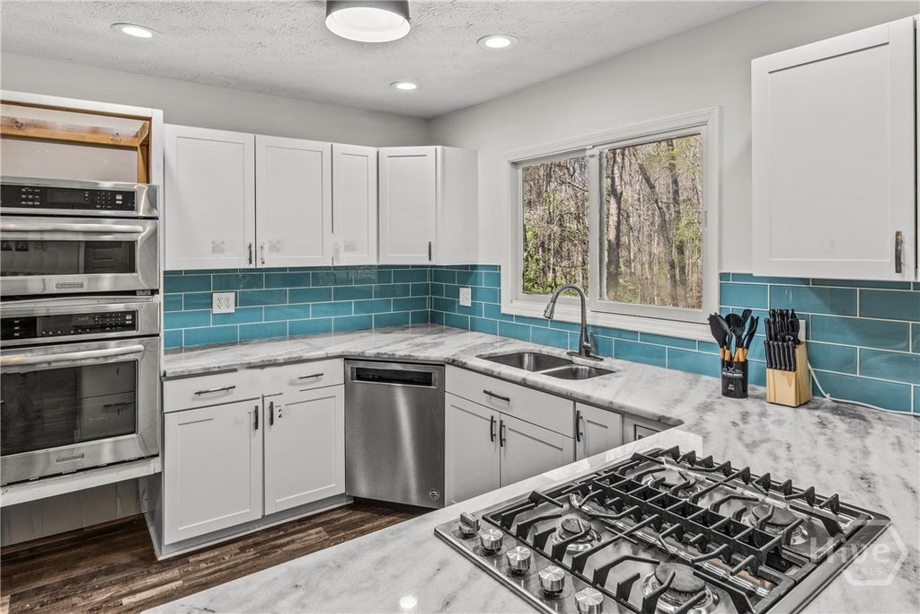 Photo of 330 Winterberry Drive, Athens, GA 30606 (MLS # CL363998)