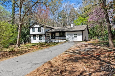 Photo of 330 Winterberry Drive, Athens, GA 30606 (MLS # CL363998)