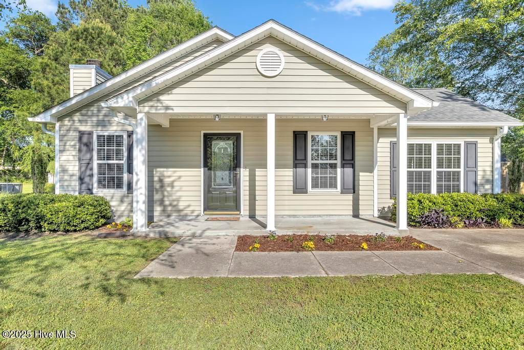 Photo of 350 Lands End Lane, Jacksonville, NC 28540 (MLS # 100568801)