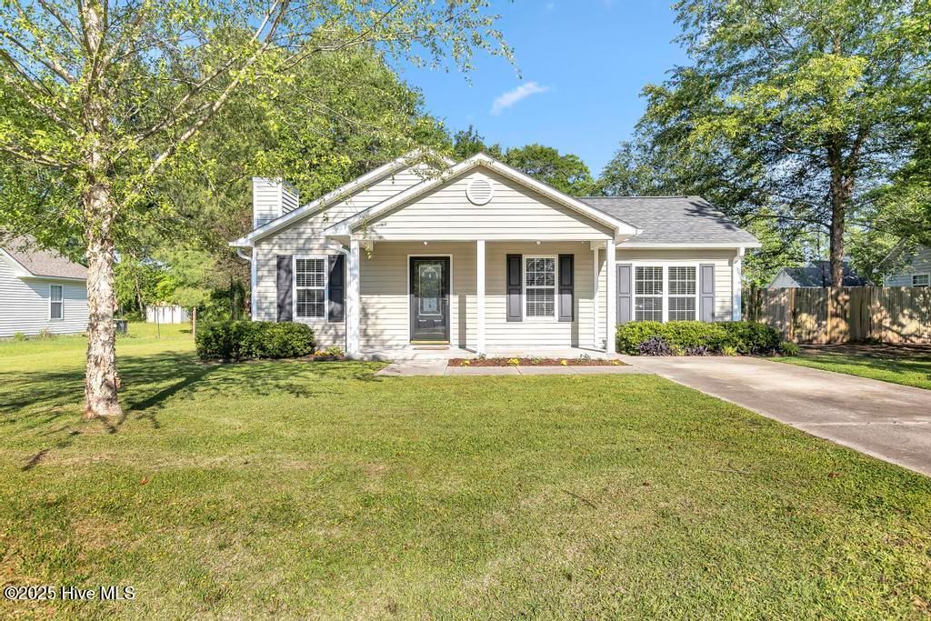 Photo of 350 Lands End Lane, Jacksonville, NC 28540 (MLS # 100568801)