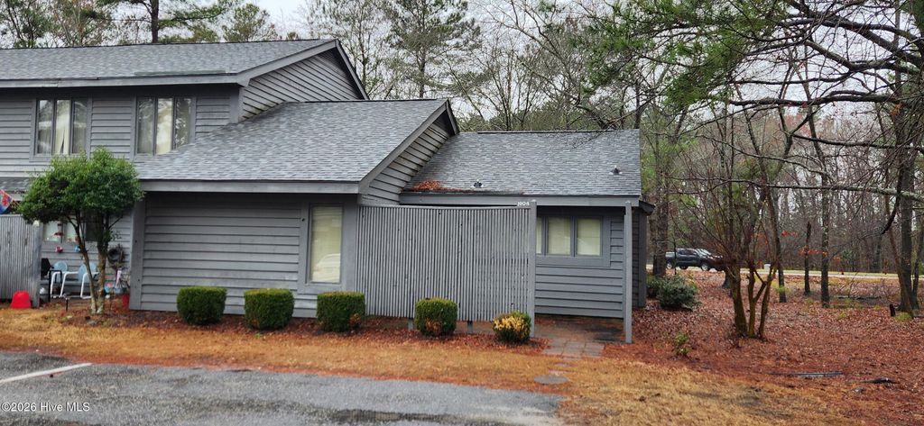 Photo of 1904 Sherbrooke Circle, Laurinburg, NC 28352 (MLS # 100557291)