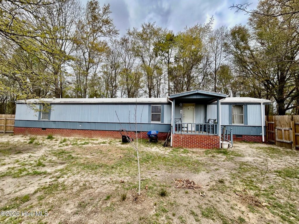 Photo of 12721 Pea Bridge Road, Laurinburg, NC 28352 (MLS # 100562783)