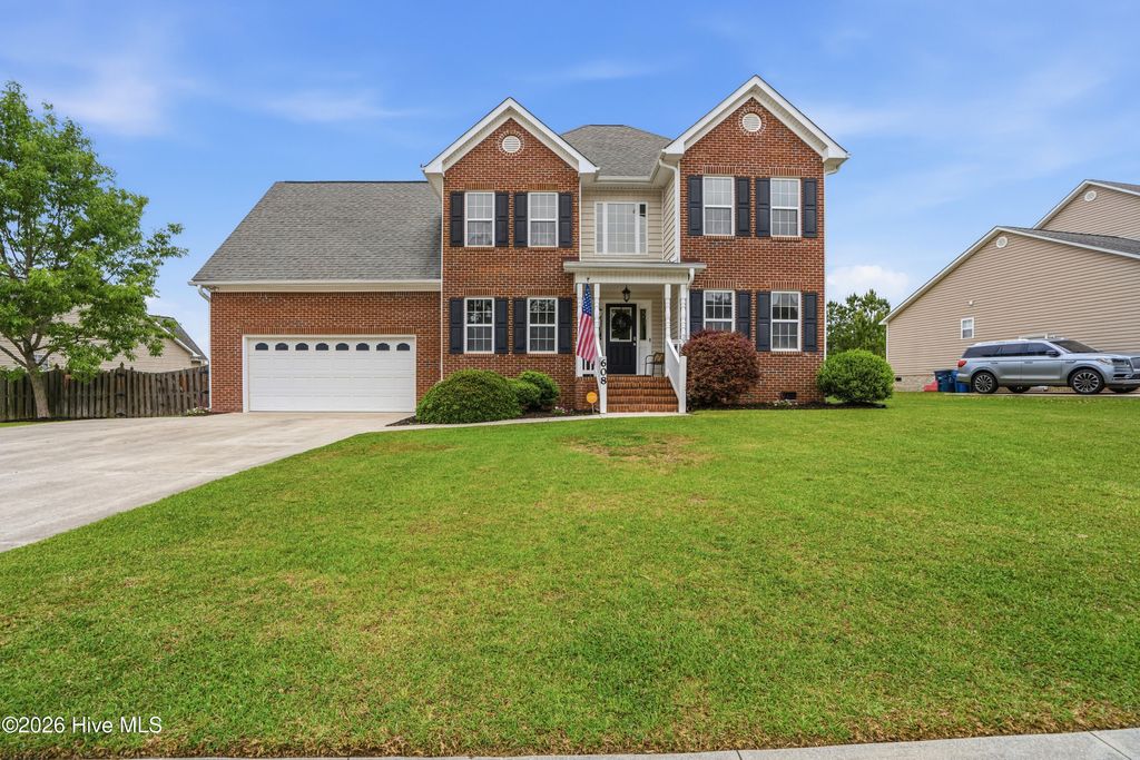 Photo of 608 Stagecoach Drive, Jacksonville, NC 28546 (MLS # 100571164)