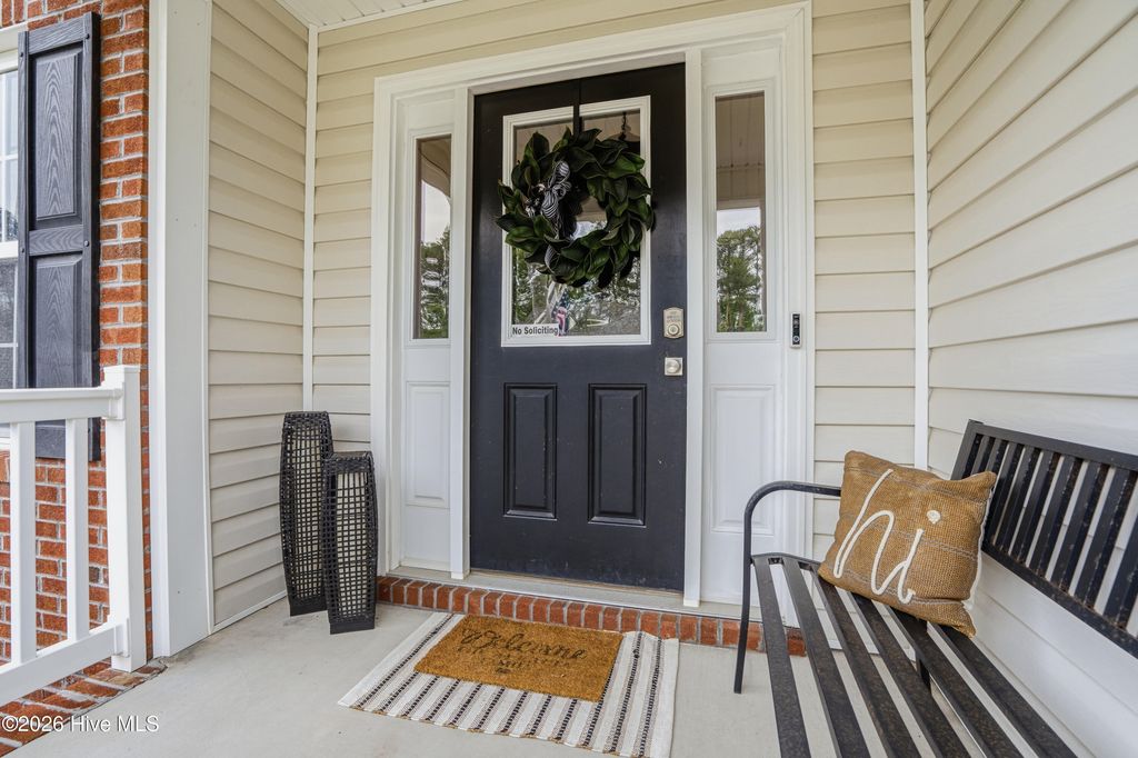 Photo of 608 Stagecoach Drive, Jacksonville, NC 28546 (MLS # 100571164)