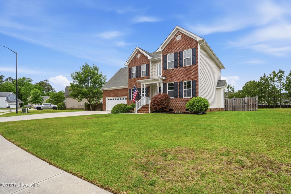 Photo of 608 Stagecoach Drive, Jacksonville, NC 28546 (MLS # 100571164)