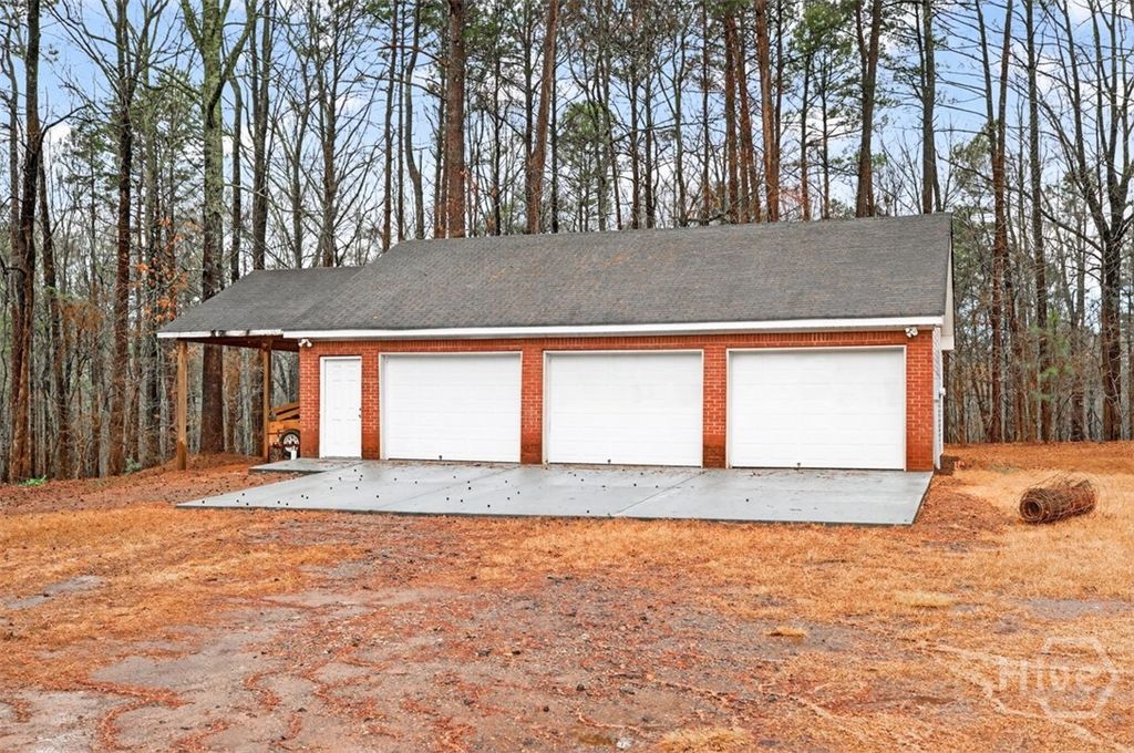 Photo of 1194 Foster Road, Statham, GA 30666 (MLS # CL350193)
