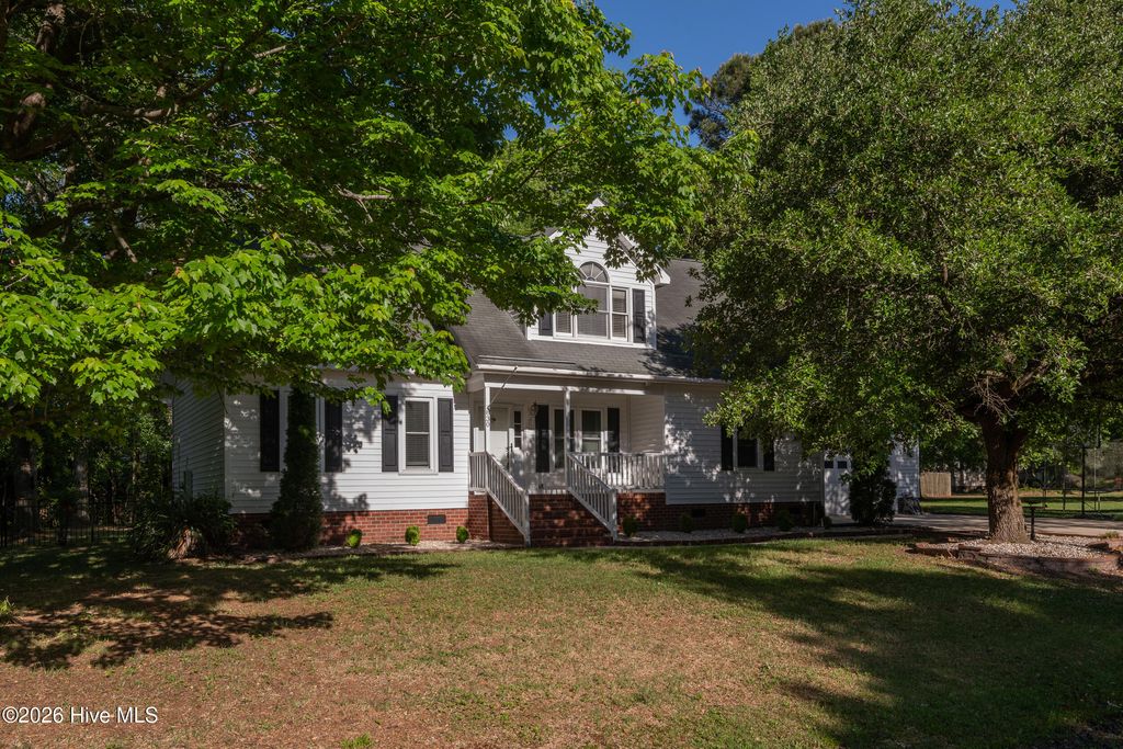 Photo of 830 Driftwood Drive, Greenville, NC 27858 (MLS # 100569294)