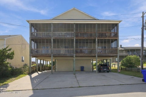 Condo For Sale - 106 Willis Avenue #B<br/> Atlantic Beach, NC 28512