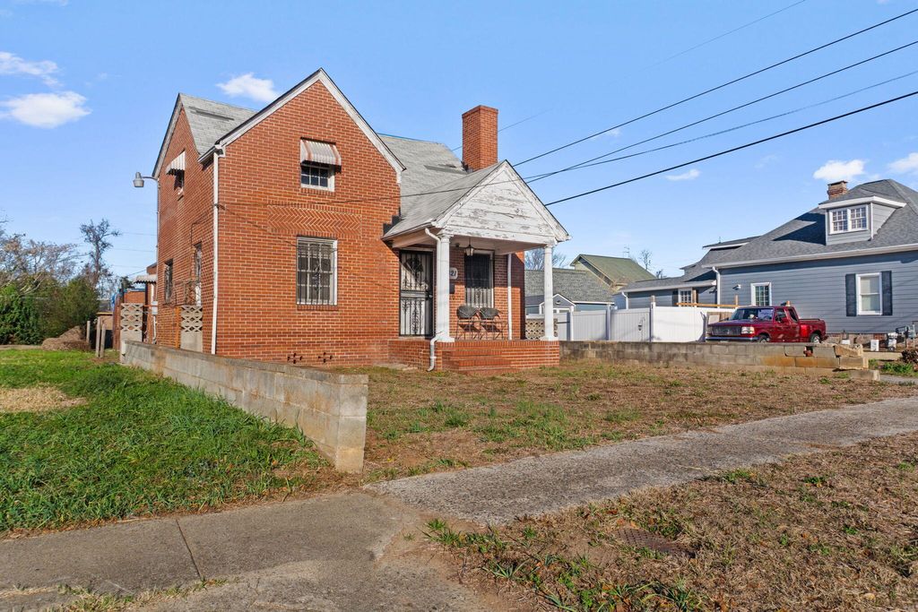 Photo of 1321 11th Street, Augusta, GA 30901 (MLS # 550875)