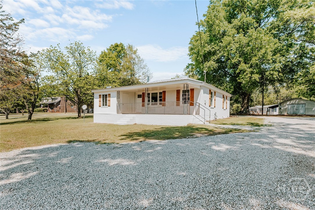 52 Clark Circle