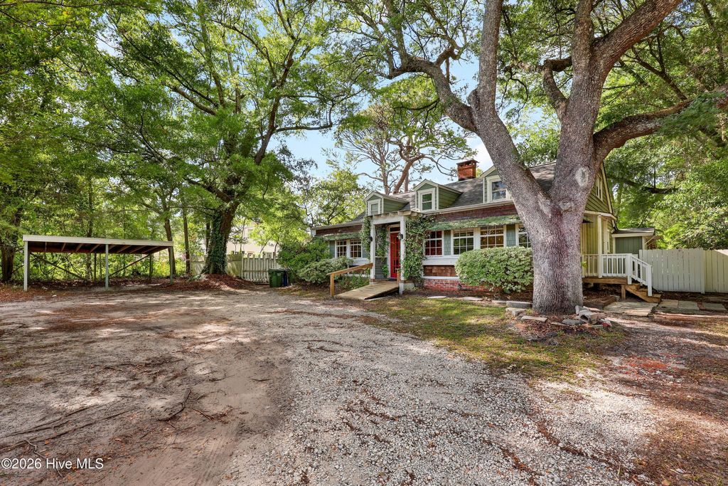 Photo of 4911 Oleander Drive, Wilmington, NC 28403 (MLS # 100574328)