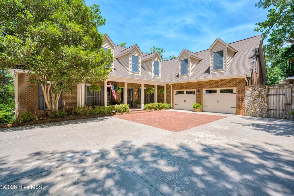 Photo of 201 Rhett Drive, McCormick, SC 29835 (MLS # 100575462)