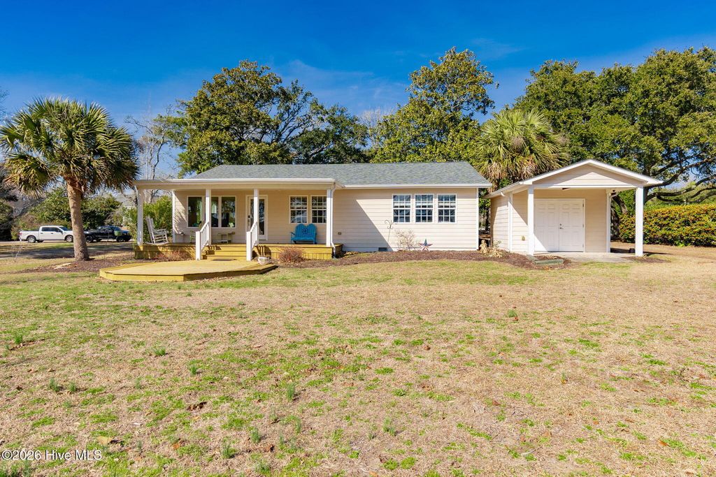 Photo of 213 Sea Trace Lane, Newport, NC 28570 (MLS # 100557903)