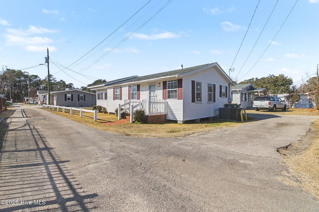 Photo of 75 Clarkland Village Street, Elizabethtown, NC 28337 (MLS # 100551429)