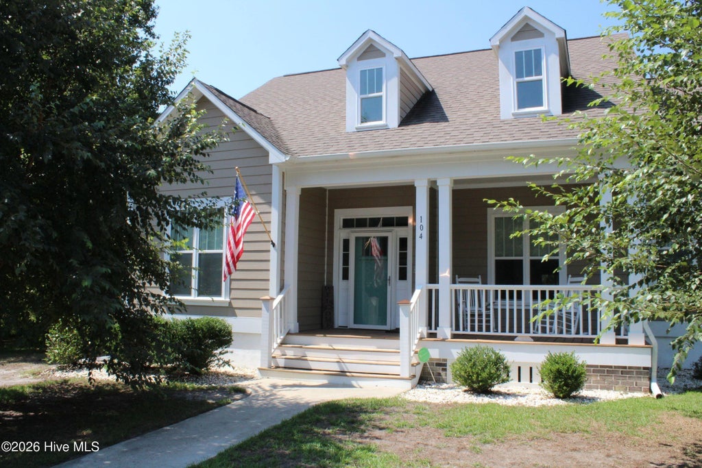Photo of 104 Queens Harbor Drive, Swansboro, NC 28584 (MLS # 100601754)
