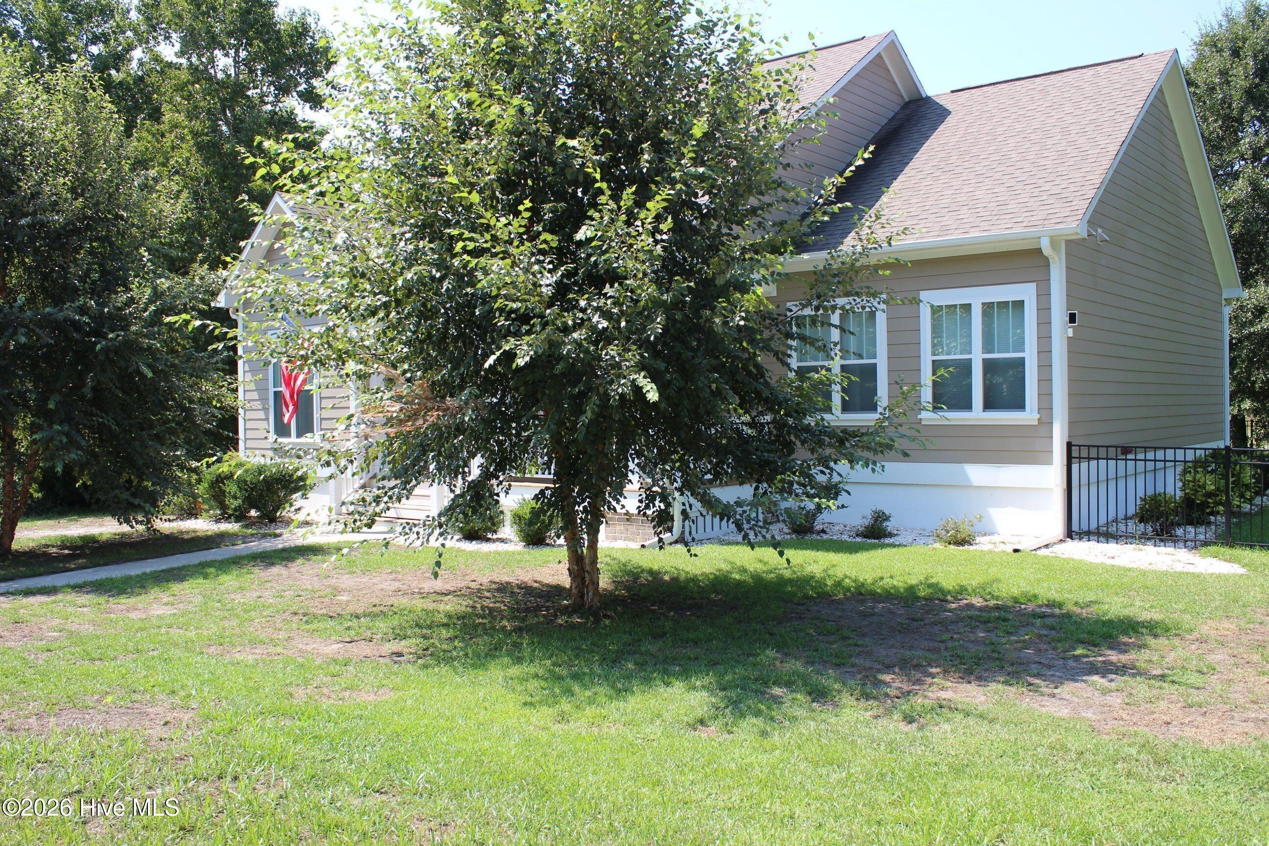 104 Queens Harbor Drive