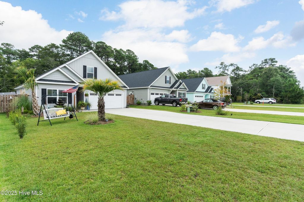 Photo of 1218 N Caswell Avenue, Southport, NC 28461 (MLS # 100525956)