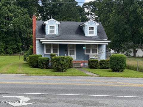 Photo of 1435 Highland Drive, Washington, NC 27889 (MLS # 100612085)