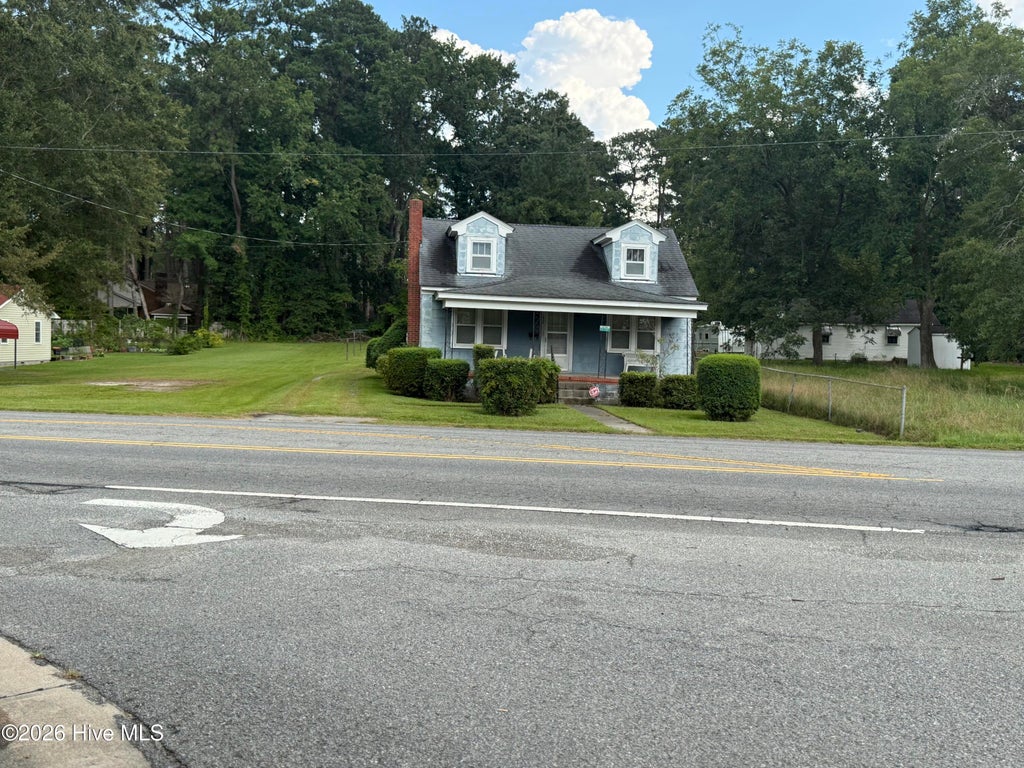 Photo of 1435 Highland Drive, Washington, NC 27889 (MLS # 100612085)