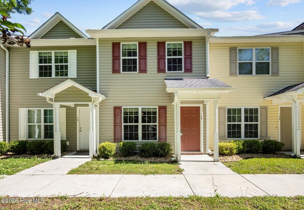 Photo of 136 Greenford Place, Jacksonville, NC 28540 (MLS # 100565398)