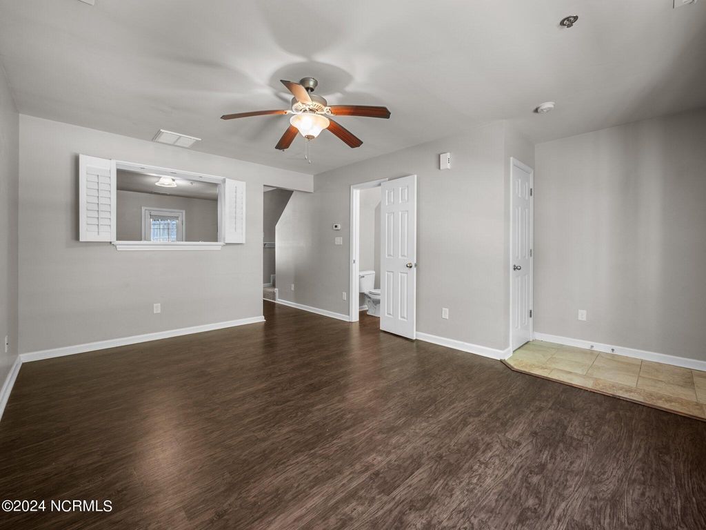 Photo of 136 Greenford Place, Jacksonville, NC 28540 (MLS # 100565398)