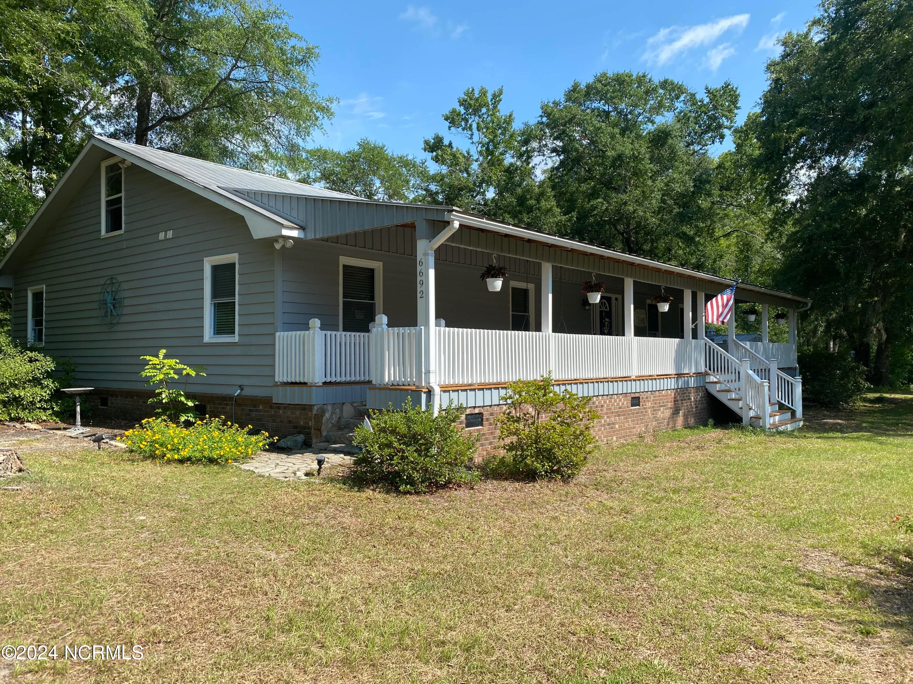 6692 Confederate Drive NE