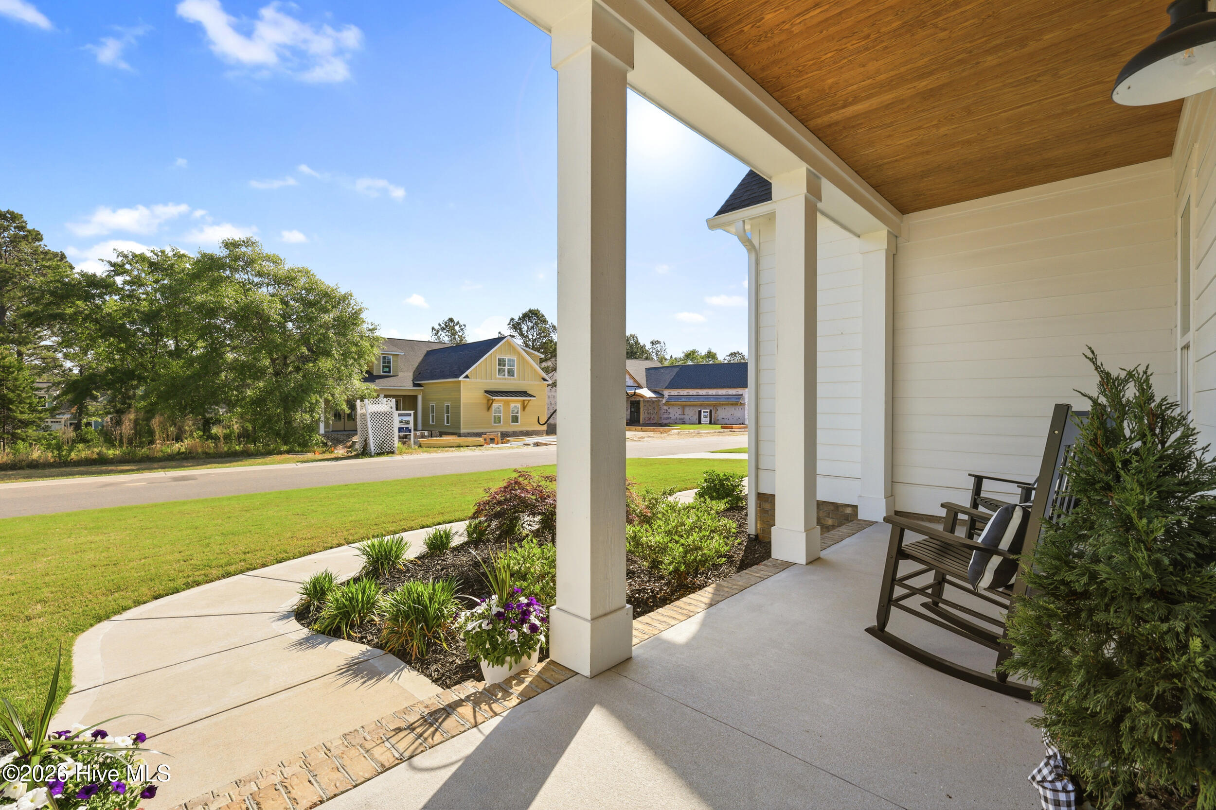 3829 Bay Colony Road NE