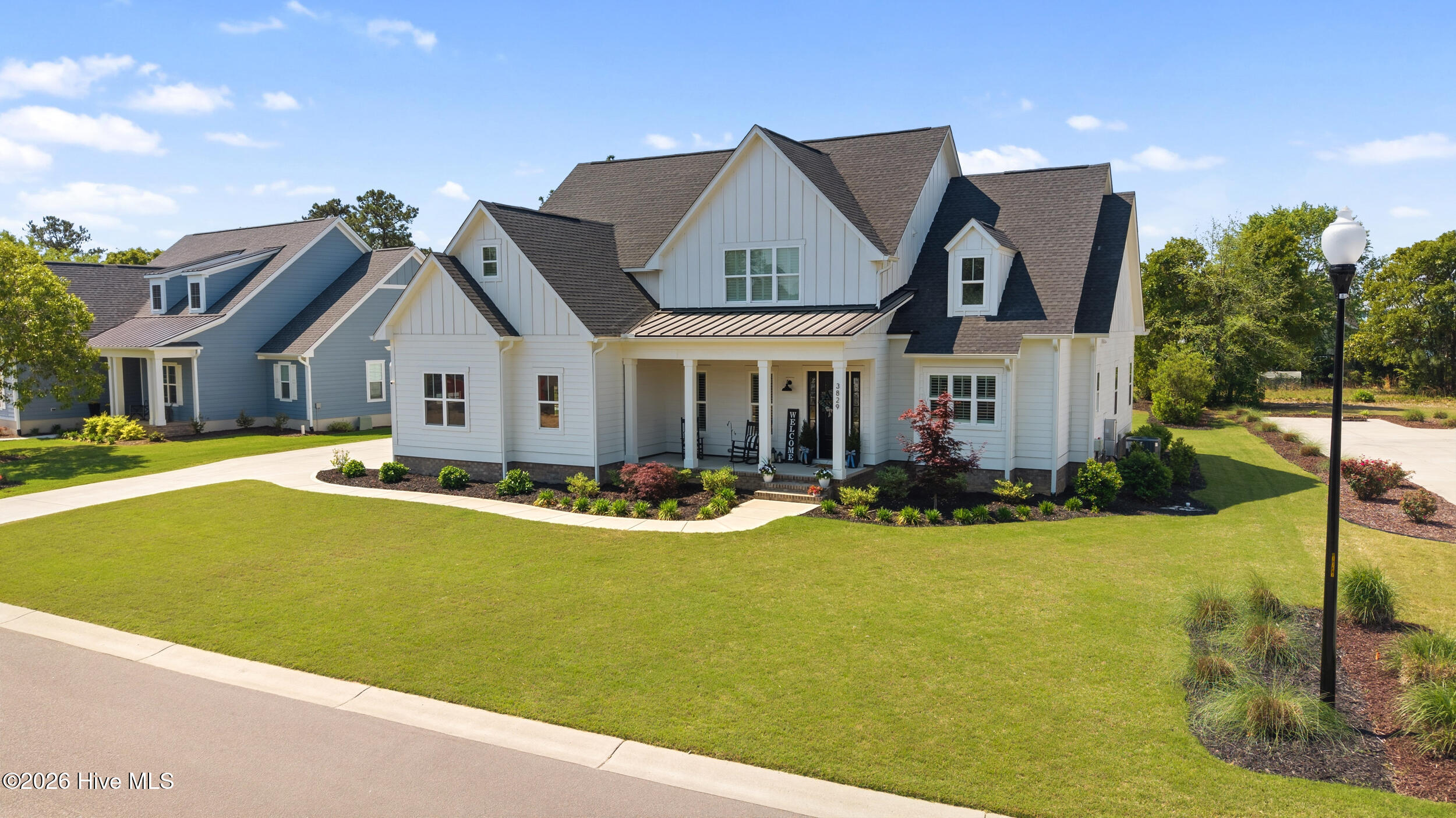 3829 Bay Colony Road NE