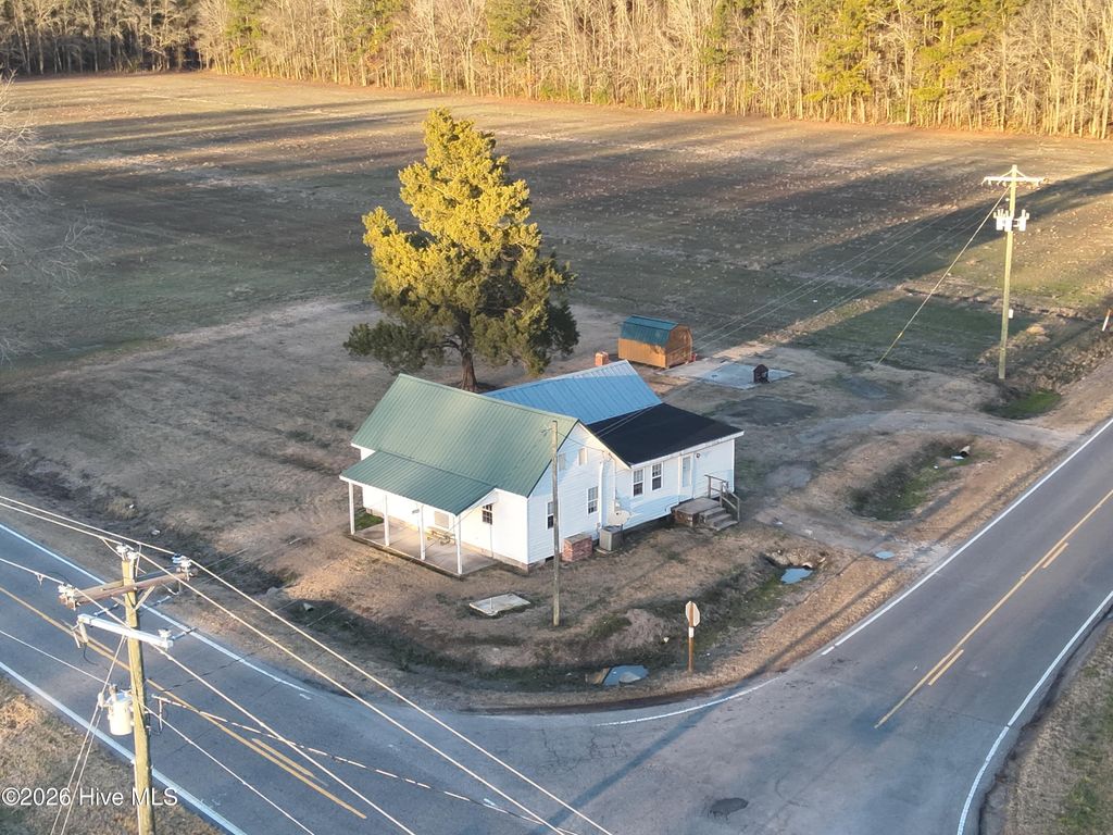 Photo of 586 Clay Bottom School Road, Chocowinity, NC 27817 (MLS # 100550835)