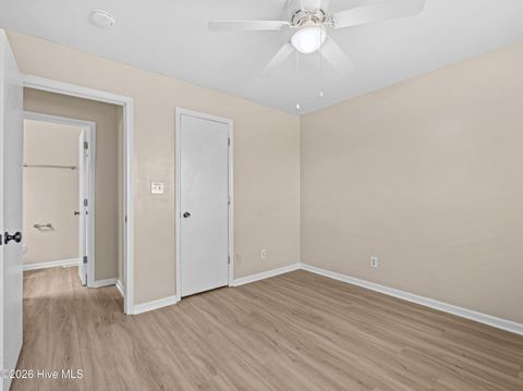 Tiny photo for 416 Myrtlewood Circle, Jacksonville, NC 28546 (MLS # 100560419)